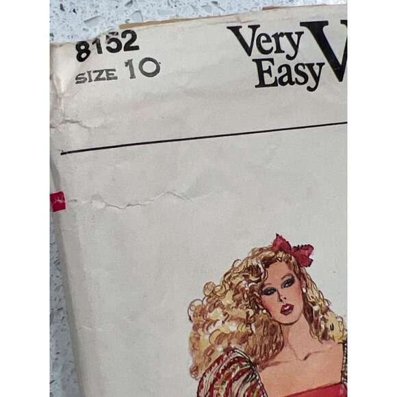 Vintage Vogue Very Easy Puff Sleeve Square Neck Dress Pattern 8152 Size 10 - Picture 2 of 3